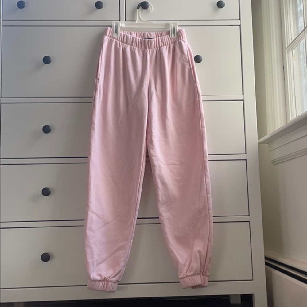 Brandy Melville Rosa Sweatpants